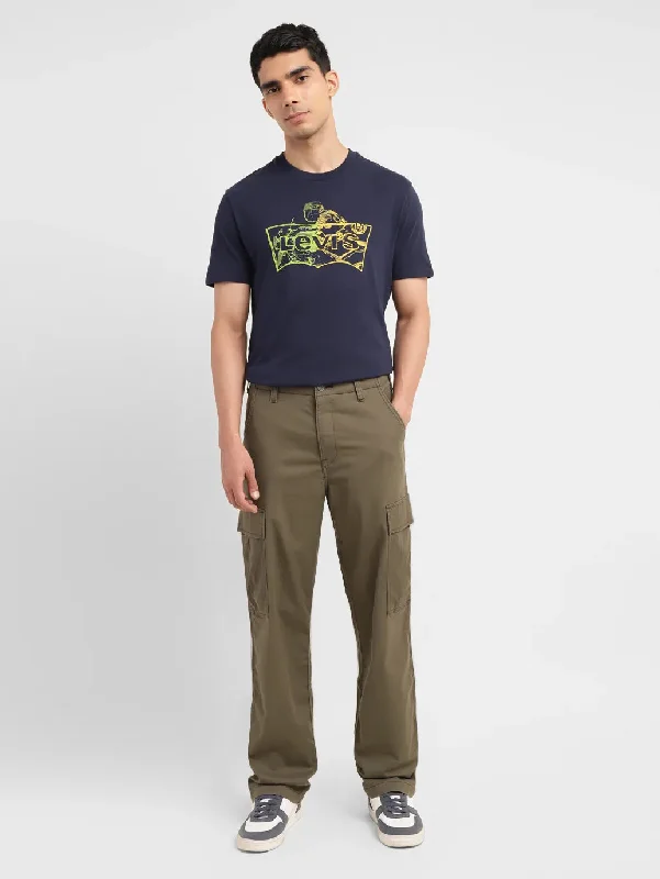 Save up to 60% on new arrivals in clothing – Shop now!  Men's Straight Fit Olive Cargo