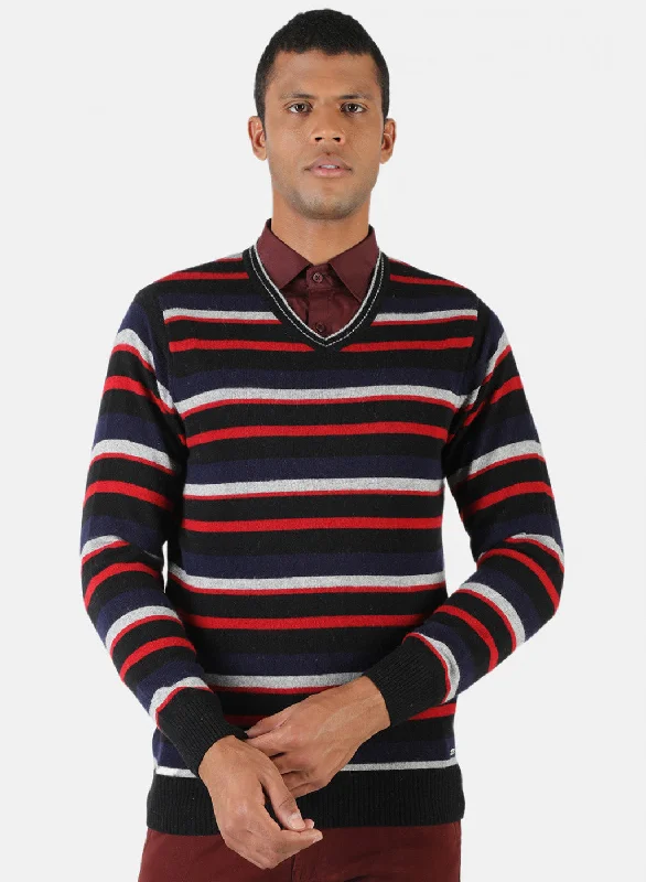 Save more with bundle deals on men’s fashion items.  Men Multicolor Solid Pullover