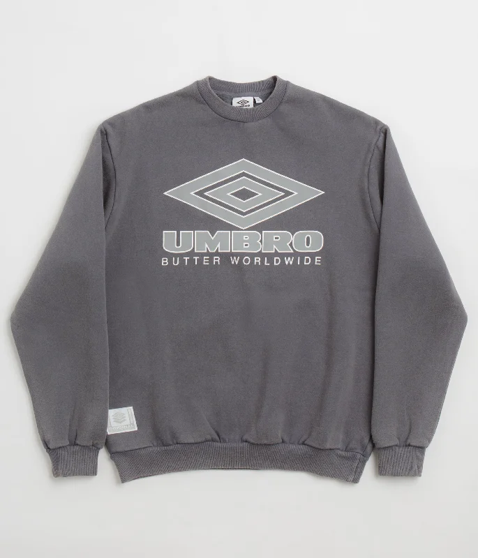 Shop the latest men’s styles at unbelievable prices.  Butter Goods x Umbro Diamond Logo Crewneck Sweatshirt - Washed Slate