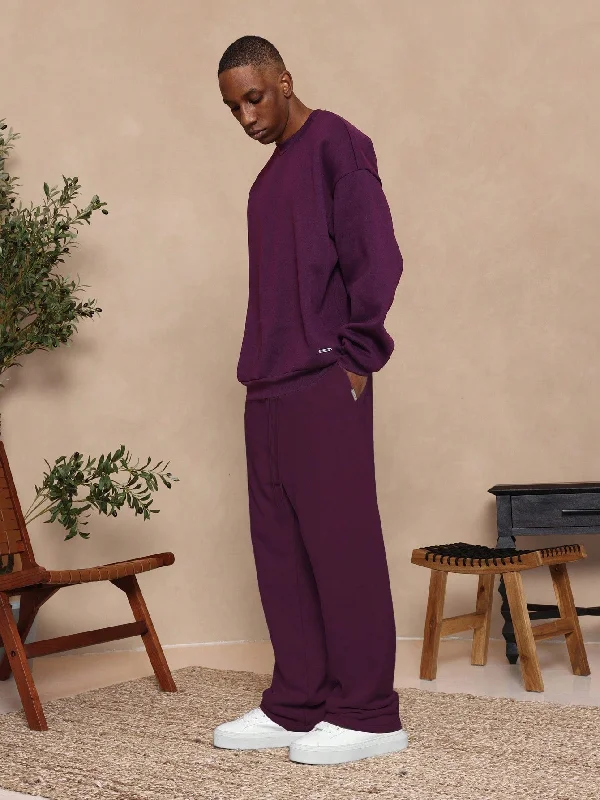 – Shop now and save big.  Regular Fit Heavyweight Essential Sweatshirt